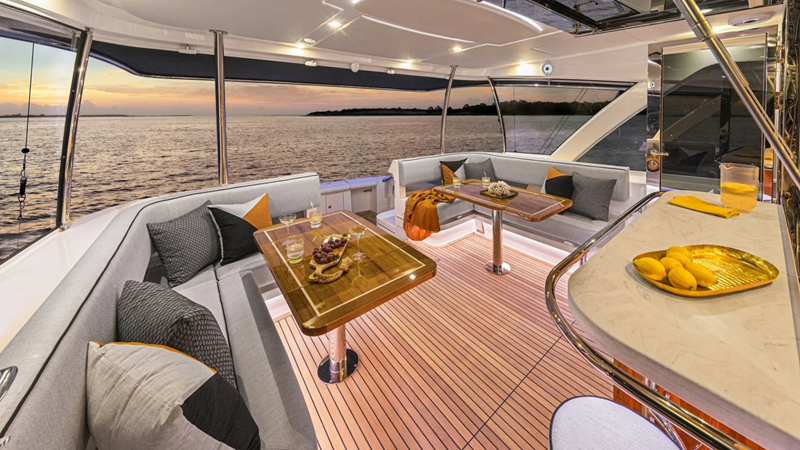 Photo of RIVIERA 72 SMY 72'