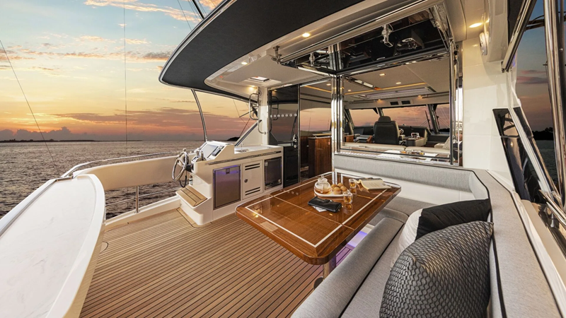 Photo of RIVIERA 72 SMY 72'