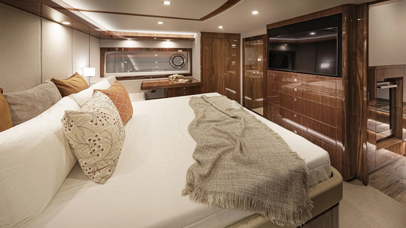 Photo of RIVIERA 72 SMY 72'