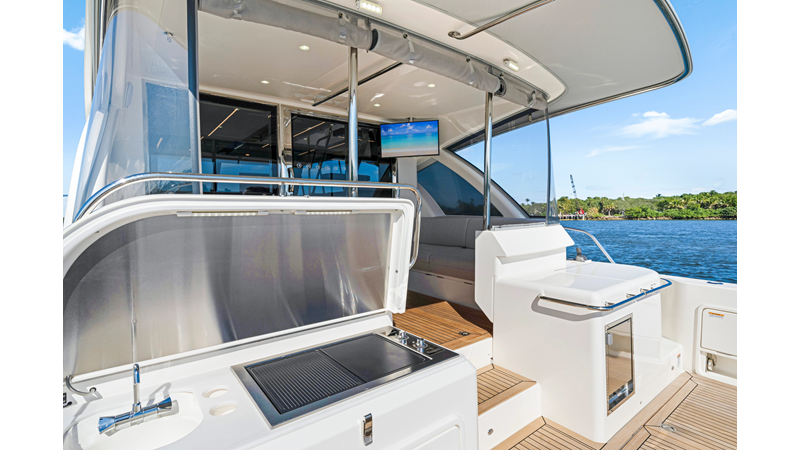 Photo of RIVIERA 50 SPORTS MOTOR YACHT 50'