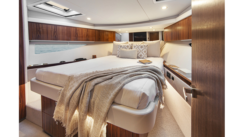 Photo of RIVIERA 46 SMY 46'
