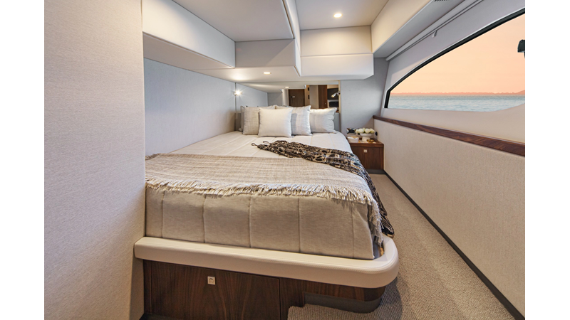 Photo of RIVIERA 46 SMY 46'