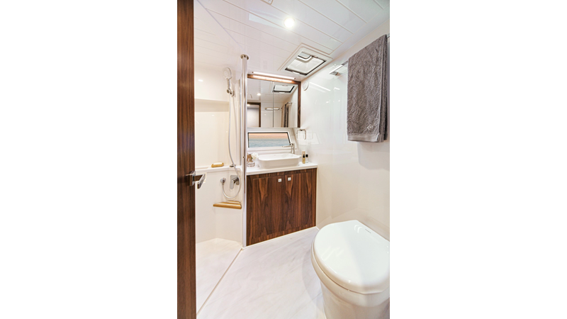 Photo of RIVIERA 46 SMY 46'