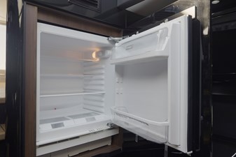 PREDATOR 62 2007 64' 5" SUNSEEKER