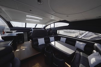 PREDATOR 62 2007 64' 5" SUNSEEKER