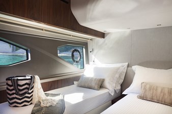 2018 56' 6" SUNSEEKER