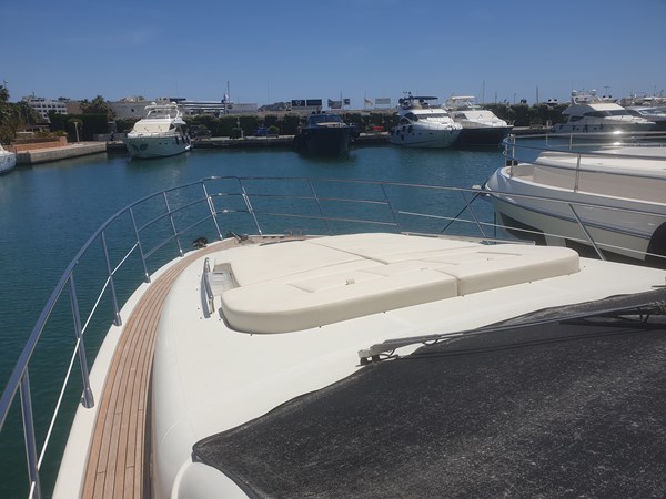 62S 2007 62' 6" AZIMUT YACHTS