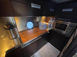 62S 2007 62' 6" AZIMUT YACHTS