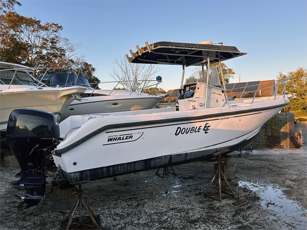 23' BOSTON WHALER 2000 OUTRAGE 456406