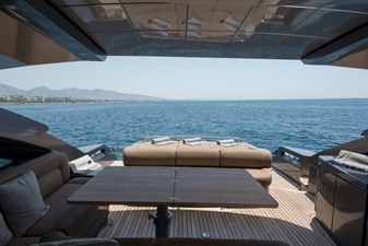 64 2008 65' 3" PERSHING