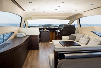 64 2008 65' 3" PERSHING