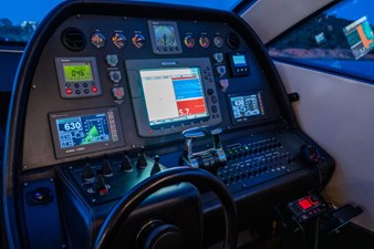 64 2008 65' 3" PERSHING