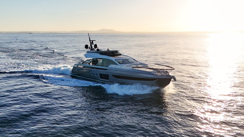 S8 2024 80' 10" AZIMUT YACHTS