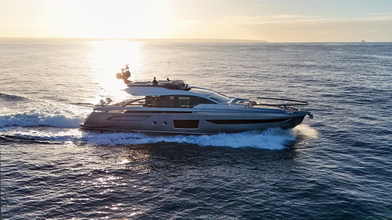 S8 2024 80' 10" AZIMUT YACHTS