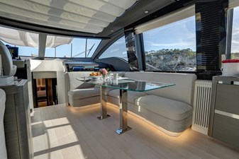 S8 2024 80' 10" AZIMUT YACHTS