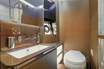 S8 2024 80' 10" AZIMUT YACHTS