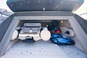 S8 2024 80' 10" AZIMUT YACHTS