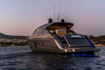2008 65' 3" PERSHING