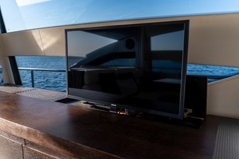 2008 65' 3" PERSHING