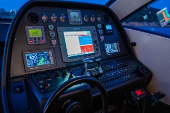 2008 65' 3" PERSHING