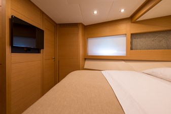 2008 65' 3" PERSHING