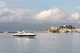 2011 73' 10" SUNSEEKER