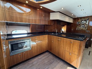 2011 73' 10" SUNSEEKER