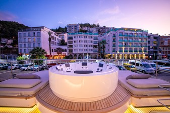 2019 87' 10" AZIMUT YACHTS