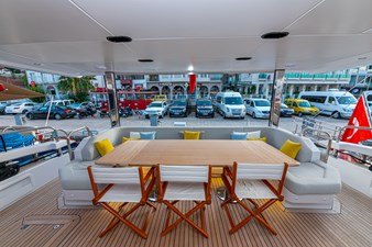 2019 87' 10" AZIMUT YACHTS