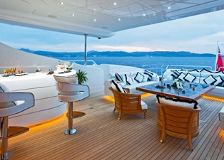 2010 OVERMARINE GROUP  - photo 7