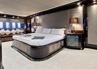 2010 OVERMARINE GROUP  - photo 16