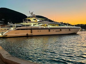 2010 OVERMARINE GROUP  - photo 24