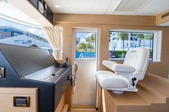 2027 OUTBACK YACHTS Outback 50 - photo 8
