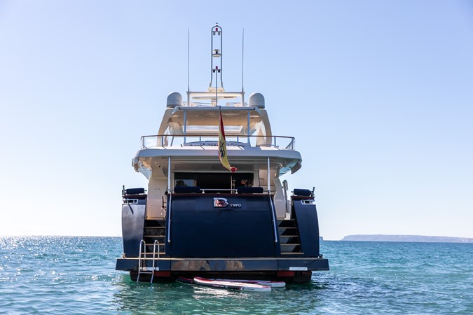 2010 106' 0" ASTONDOA