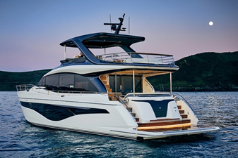 2025 PRINCESS YACHTS Princess Y72 - photo 2