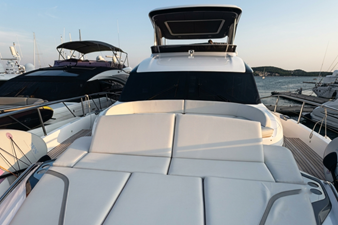 2025 PRINCESS YACHTS Princess Y72 - photo 8