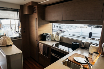 2025 PRINCESS YACHTS Princess Y72 - photo 19
