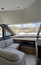 2025 PRINCESS YACHTS Princess Y72 - photo 22