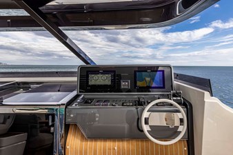 1000 2021 98' 10" FERRETTI YACHTS