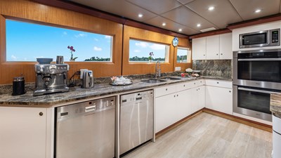 TRIDENT MARINE 2000 SURINA  Vessel #451562 - Photo 23