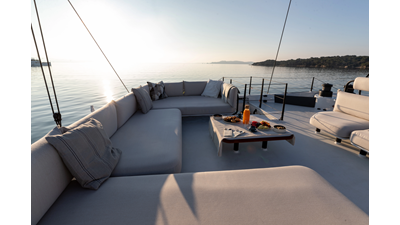 2028 GUNBOAT 72 - photo 6