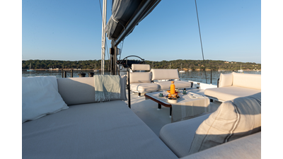 2028 GUNBOAT 72 - photo 7