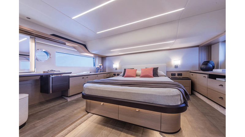 Photo of ABSOLUTE NAVETTA 53 53'