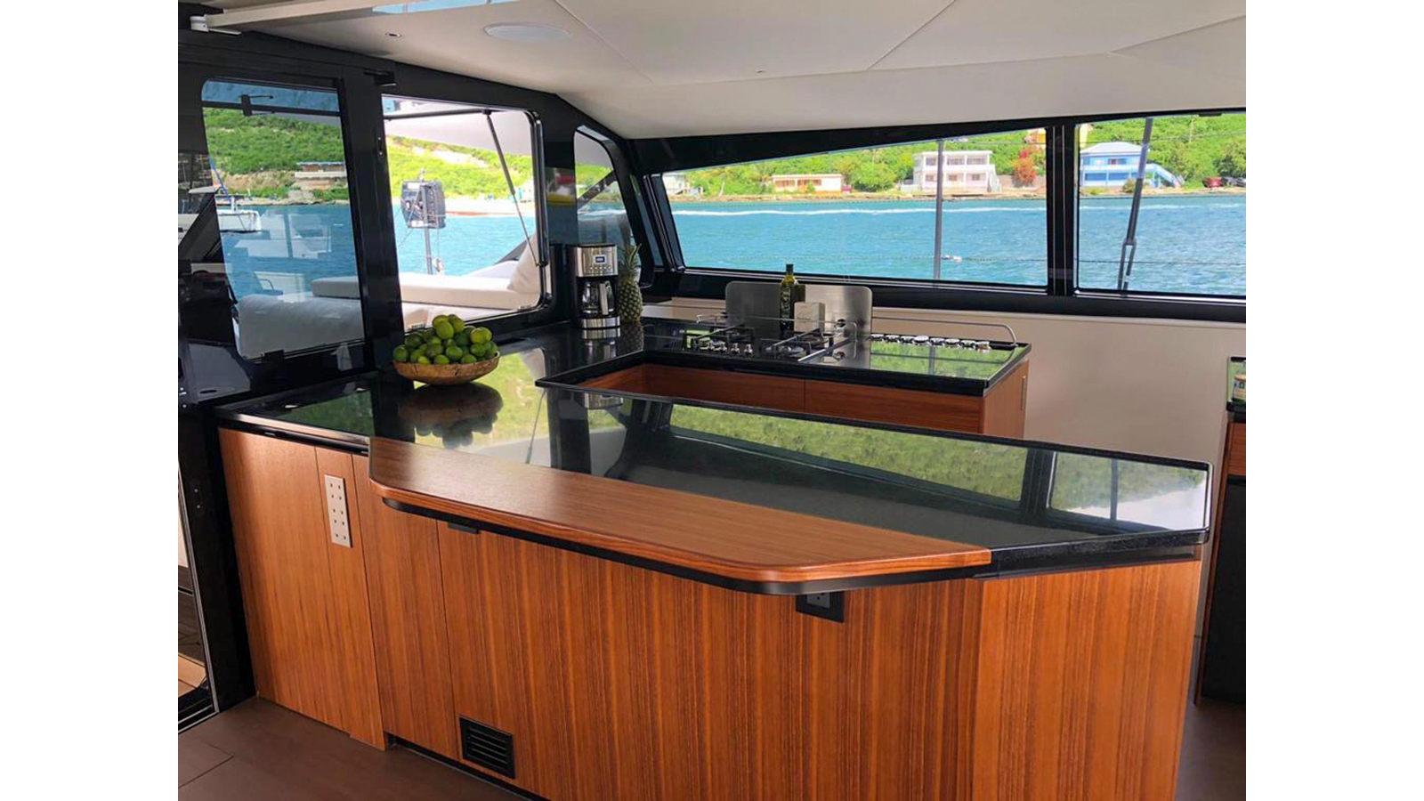 Gunboat 68 — photo 11
