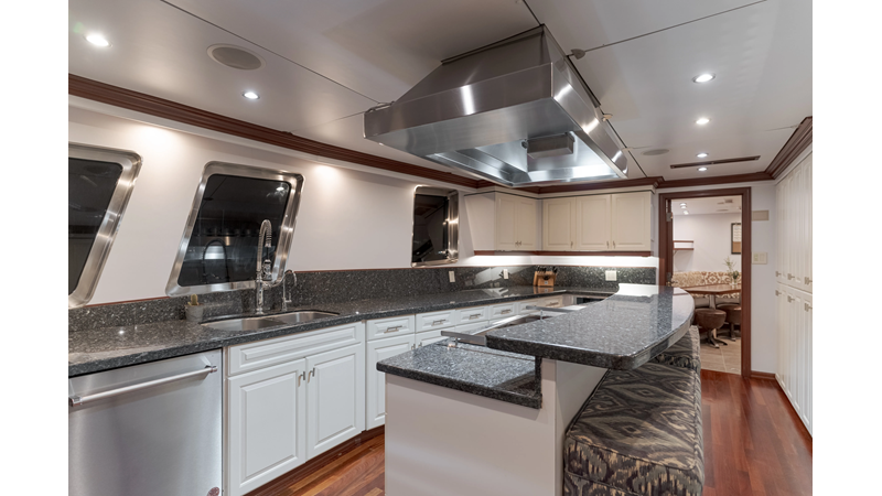 Photo of DELTA MARINE Huracan 125'