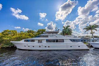 WESTPORT 2011 CERCA TROVA Vessel #451783 - Photo 2