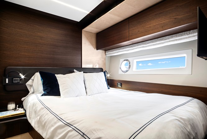 Photo of AZIMUT YACHTS GRATITUDE 72' 3