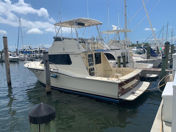 HATTERAS 36 CONVERTIBLE 457005