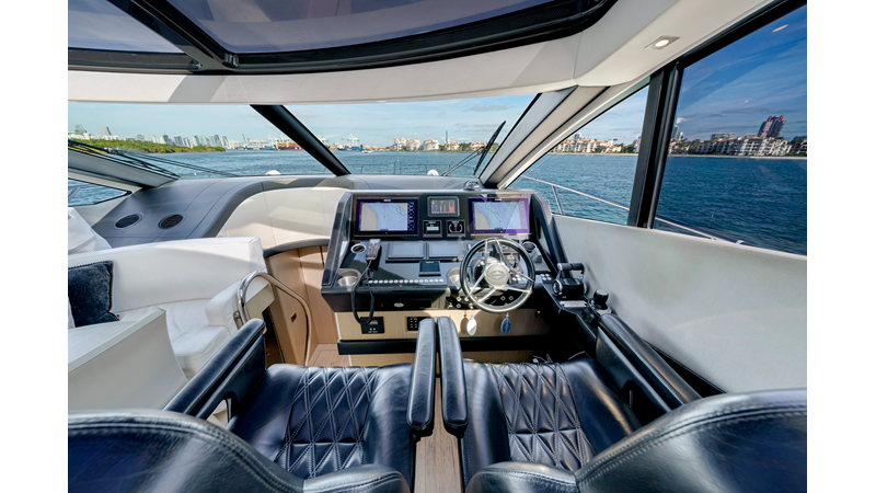 Photo of SUNSEEKER Gravitas 68'