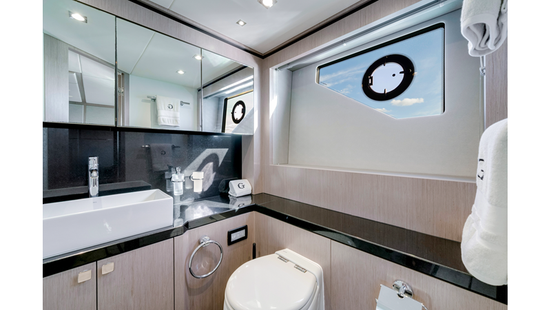 Photo of SUNSEEKER Gravitas 68'
